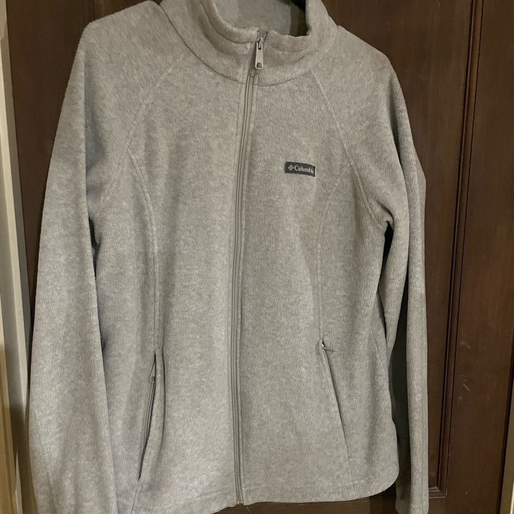 Columbia Gray Zip Jacket with High Collar and Fleece Fabric